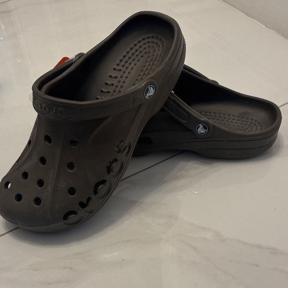 CROCS Classic Clogs in Charcoal/Brown - Picture 3 of 4
